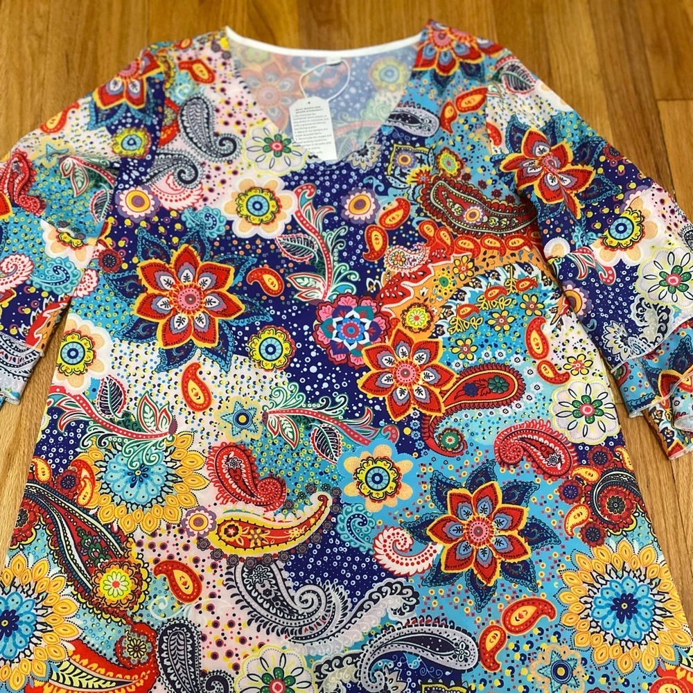 Colorful Pattern Dress - Picture 2 of 4